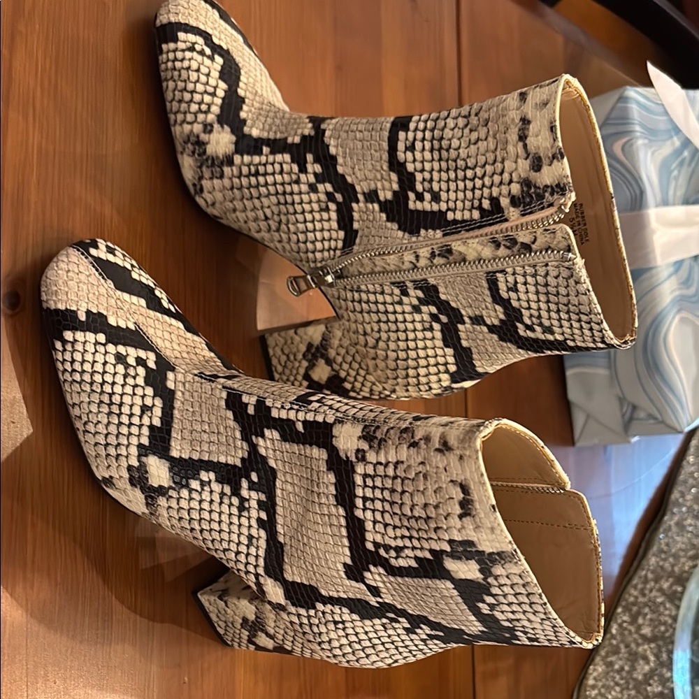 Women's Snakeskin Ankle Boots